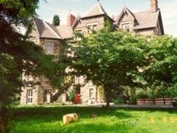 Brynhonddu Country House B&B 阿伯加文尼 外观 照片